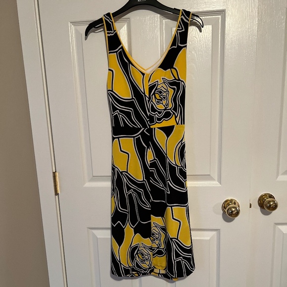 Frank Lyman Dress - Picture 2 of 3